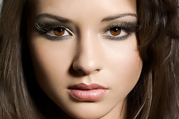 Секреты дымчатого макияжа глаз