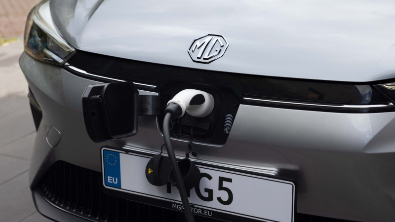 Единственный батарейный «сарай»: MG5 Electric выходит на европейский рынок