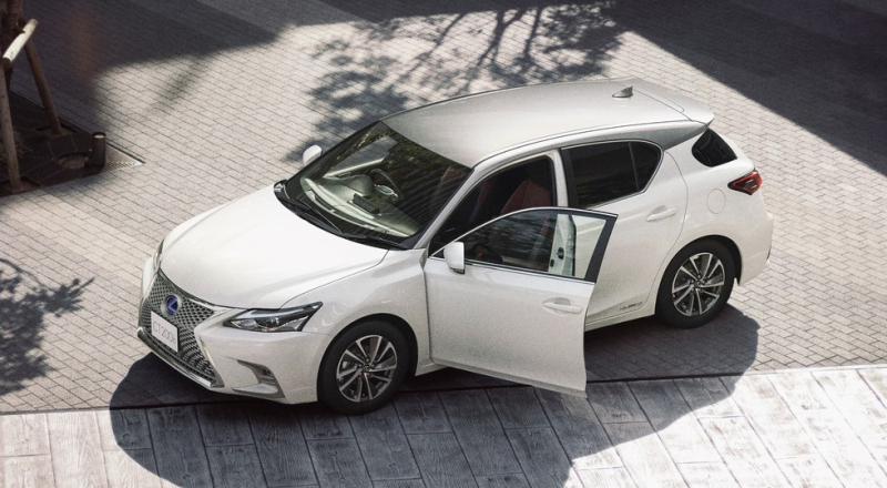 Lexus CT 200h покинет конвейер в 2022 году: представлена «прощальная» спецверсия