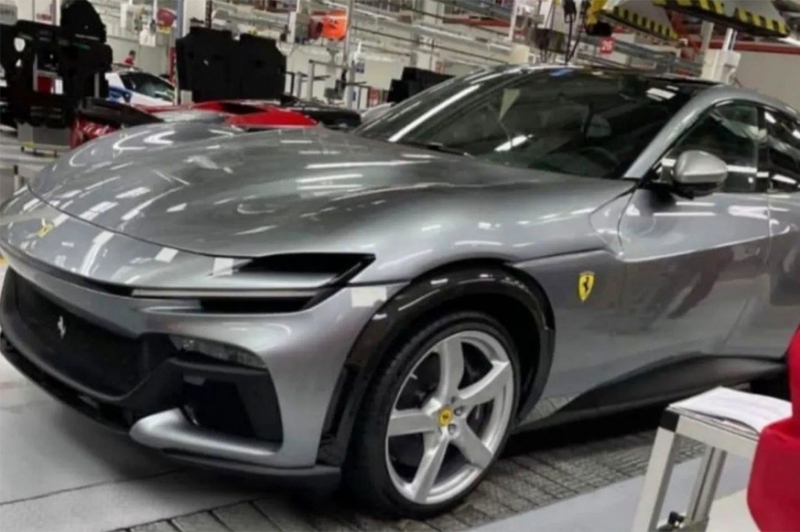 Первый кроссовер Ferrari: SUV показали на официальном тизере, хотя его внешность уже раскрыта