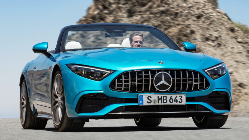 Базовый Mercedes-AMG SL 43: четыре цилиндра, задний привод и пассивная подвеска