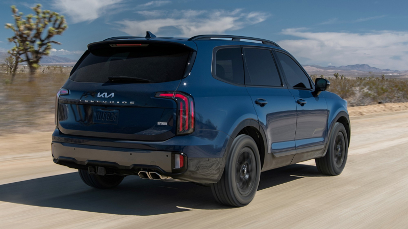 Kia Telluride пережил рестайлинг: много нового декора и две оффроудные версии