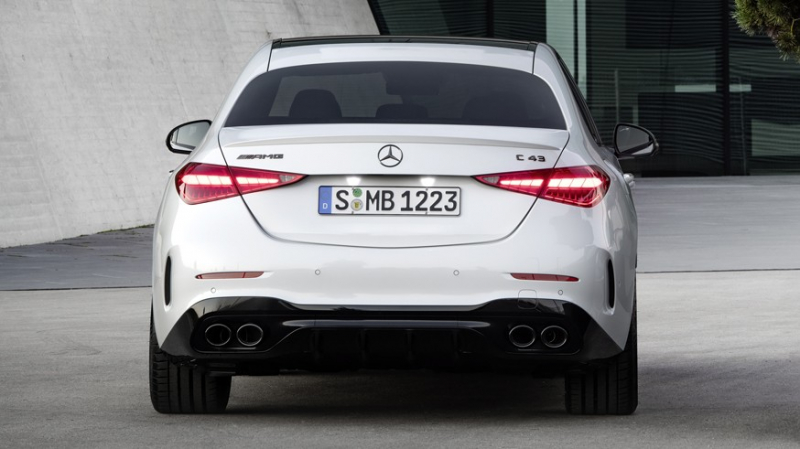 Mercedes-AMG C 43 4Matic получил такой же четырёхцилиндровый мотор, как у кабриолета SL 43