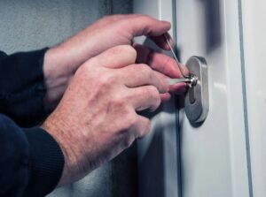 Экологичные замковые системы и что выбрать для зелёного строительства?