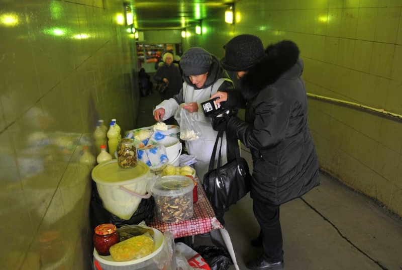 В столичном метро появились ресторанчики и мини-рынки