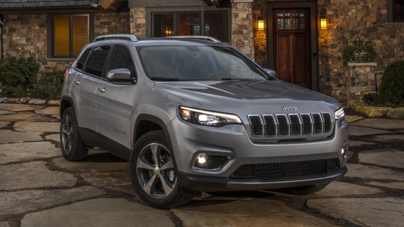 Jeep собирается «серьёзно электрифицировать» начинку Cherokee нового поколения