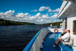 День рождения только раз в году – выбирай лучший теплоход Astra Marine