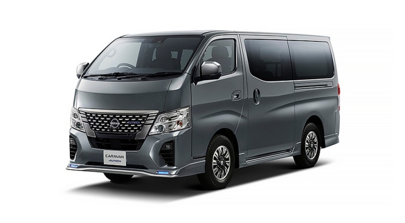 Микроавтобус Nissan Caravan получил новую топ-версию с уклоном «под спорт»