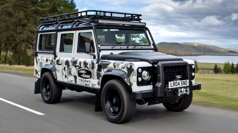 Живее всех живых: снятый с производства рамный Land Rover Defender опять в продаже