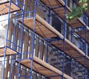 Cтроительные леса: важная вещь во время проведения строительных работ