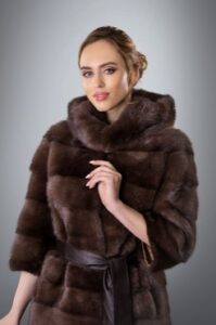 Как правильно выбрать качественную норковую шубу?