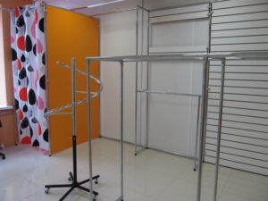 Магазин одежды — концепция, оборудование, система Джокер