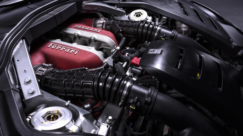 Кроссовер Ferrari Purosangue: компоновка transaxle и 725-сильный атмосферный V12