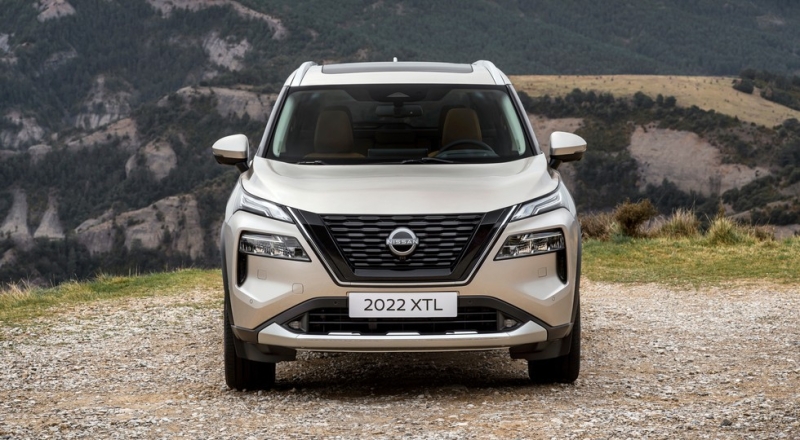 Новый Nissan X-Trail наконец-то приехал в Европу: только «турботройка»