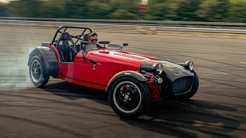 Caterham готовит полностью новый электрический спорткар, а Seven EV пока отложен