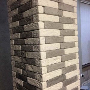 Как выглядит рваный декоративный кирпич?