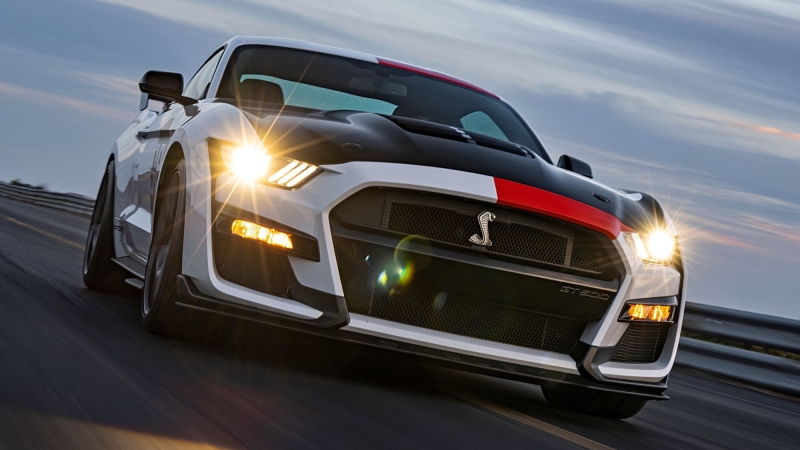 Hennessey довела Ford Mustang Shelby GT500 до уровня суперкара: 1221 л.с. под капотом!