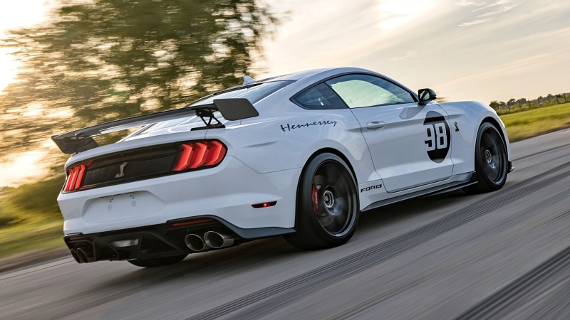 Hennessey довела Ford Mustang Shelby GT500 до уровня суперкара: 1221 л.с. под капотом!