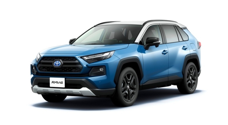 У кроссовера Toyota RAV4 появилась ещё одна «внедорожная» версия, есть и другие обновки