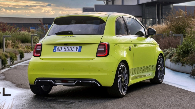 Abarth 500e: электрический хот-хэтч с яркой внешностью и кучей «свистелок»