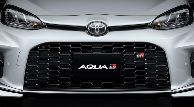 Новая Toyota Aqua получила «подогретую» версию GR Sport
