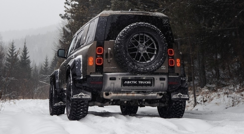 Land Rover Defender представлен в России в «экстремальной» версии от Arctic Trucks