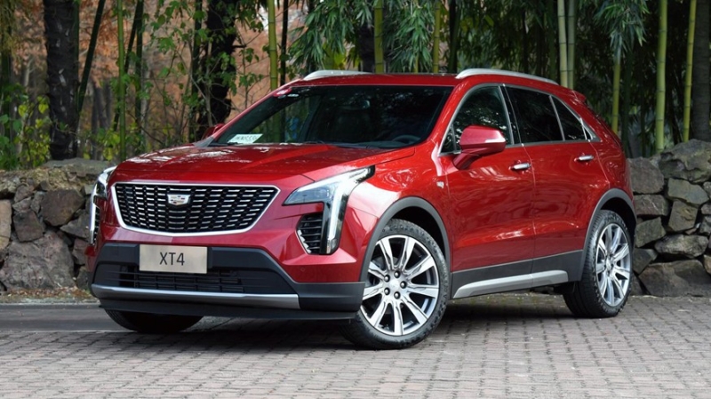 Кроссовер Cadillac XT4 пережил рестайлинг: фото без камуфляжа