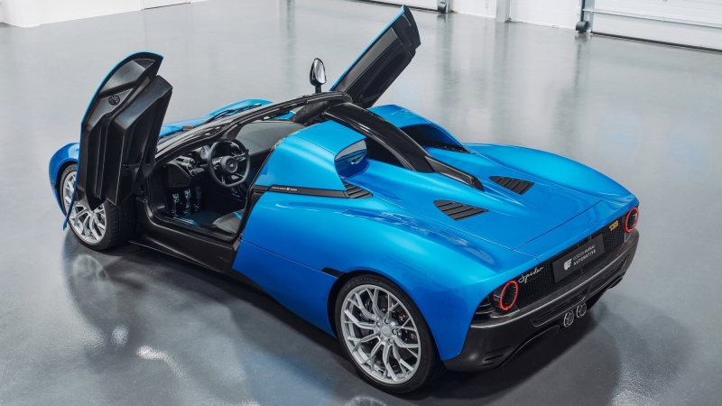 Gordon Murray T.33 Spider: аналоговая эстетика, атмосферный V12 и съёмная жёсткая крыша