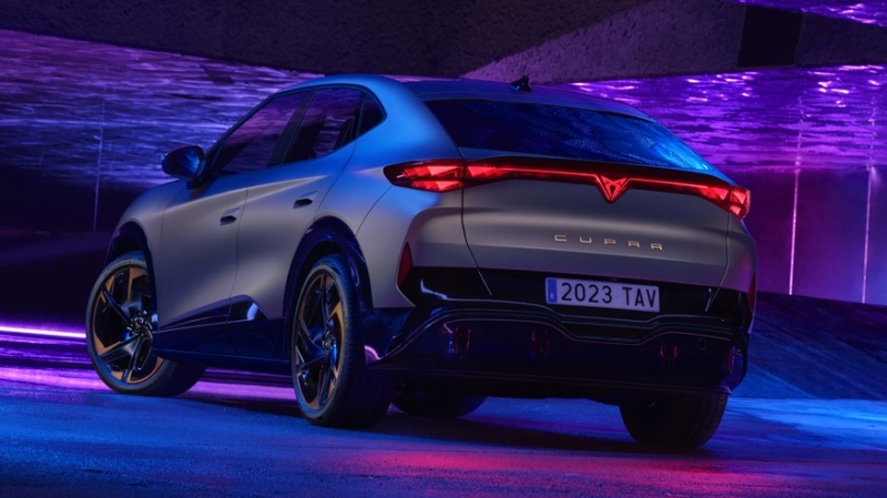 Серийный кроссовер Cupra Tavascan: дебютировал «родственник» Audi Q4 e-tron Sportback