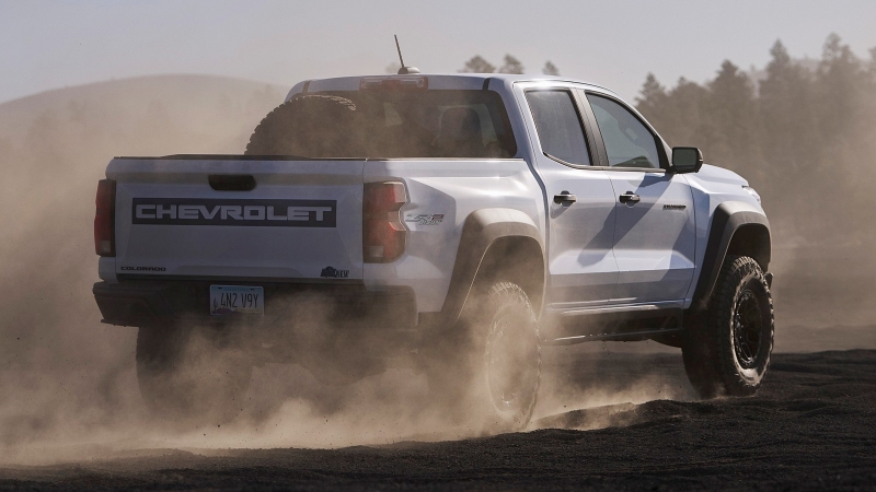 Экстремальный Chevrolet Colorado ZR2 Bison готов к прыжками и ударам