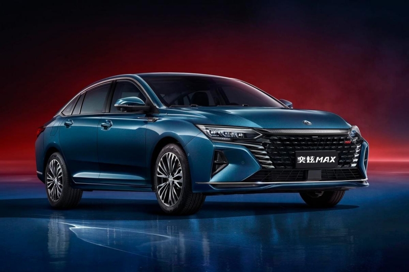 Ещё один Camry-заменитель: в Россию едет седан Dongfeng Shine Max