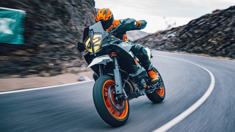 KTM 890 SMT: новый мотокроссовер из Австрии скоро приедет в Россию