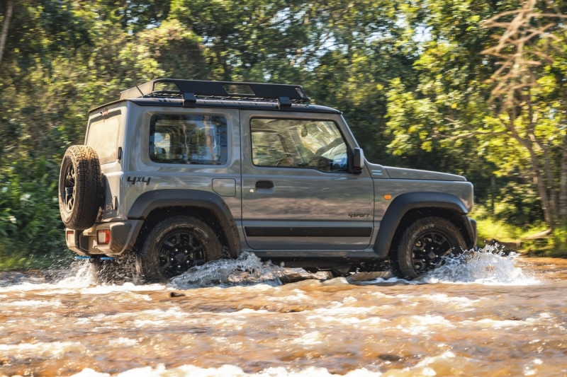 Новый модельный год принёс Suzuki Jimny несколько версий с разным дизайном