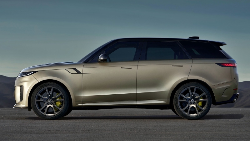 Range Rover Sport SV: 635 л.с., подвеска без стабилизаторов и сиденья с виброзвуком