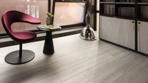 Как выбрать качественный водостойкий ламинат?