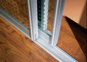 Какой профиль выбрать для шкафа-купе?