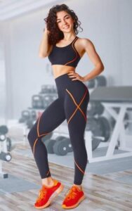 Какой должна быть удобная одежда для спорта?