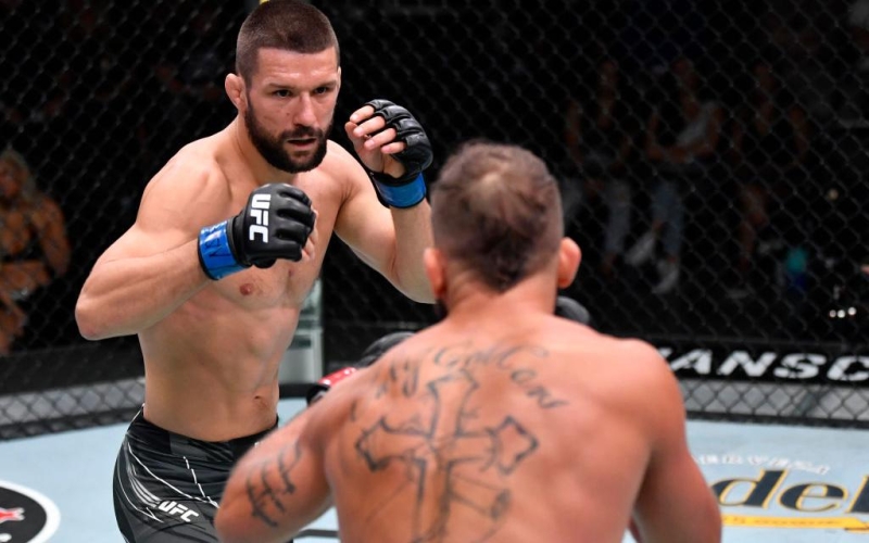 Азербайджанский боец Физиев проиграл главный бой турнира UFC в Лас-Вегасе