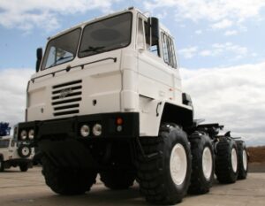 Седельный тягач: виды, преимущества, характеристики