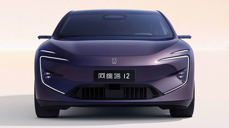 Вторая родина: мировая премьера китайского седана Avatr 12 на автосалоне в Мюнхене