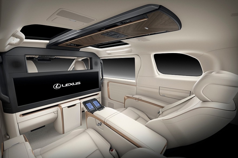 Минивэн Lexus LM в Японии: только VIP-версия, вдвое дороже топового Toyota Alphard