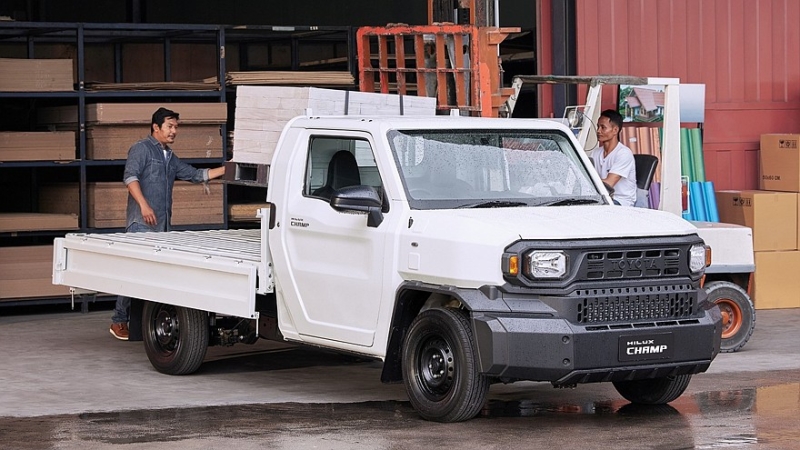 Дешевле УАЗа: серийный грузовичок Toyota Hilux Champ дебютировал в Таиланде