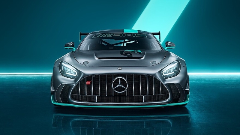 Mercedes-AMG GT2 Pro: трековое купе с «волшебной» кнопкой, увеличивающей мощность