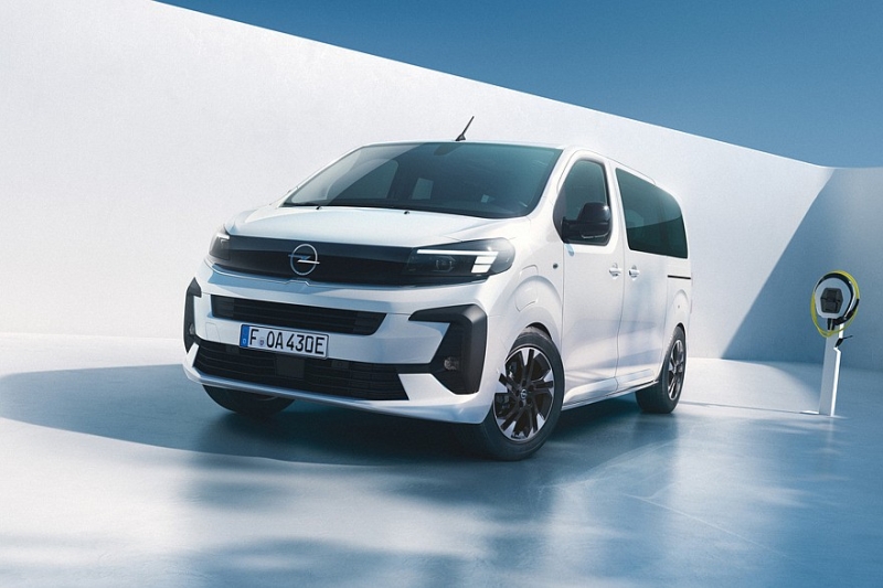 Череда премьер Stellantis: теперь обновлённые пассажирские Opel Combo Life и Zafira Life