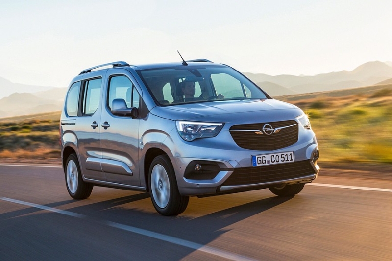 Череда премьер Stellantis: теперь обновлённые пассажирские Opel Combo Life и Zafira Life