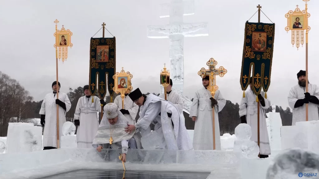 Как правильно питаться до и после купания в проруби на Крещение?