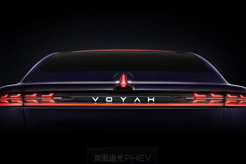 Седан Voyah Passion PHEV выходит на рынок: свой дизайн и VIP-версия