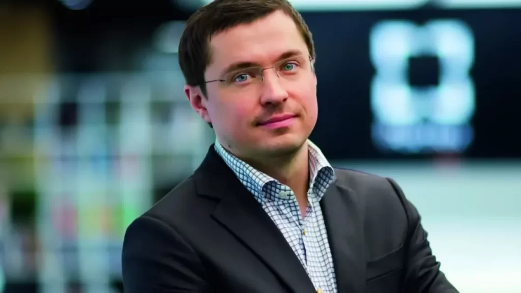 Бровко Василий Юрьевич. Директор по особым поручениям Госкорпорации Ростех .