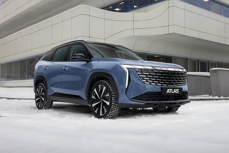 Новый Geely Atlas стартует в России: более мощный мотор и богатые комплектации