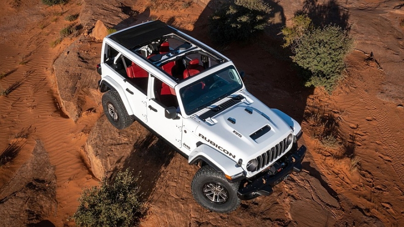 Jeep Wrangler расстаётся с мотором V8: анонсирована версия Rubicon 392 Final Edition